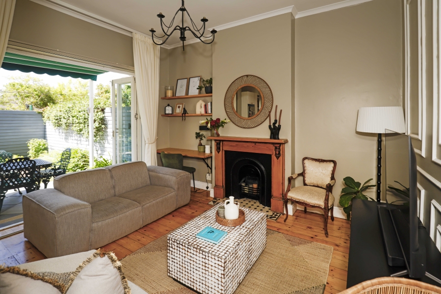 2 Bedroom Property for Sale in Claremont Western Cape